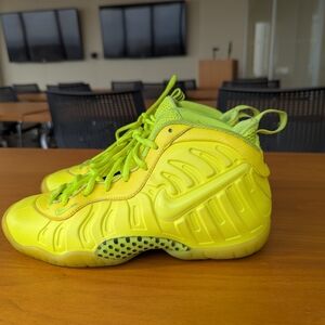 Nike Foamposite Volt 6.5y